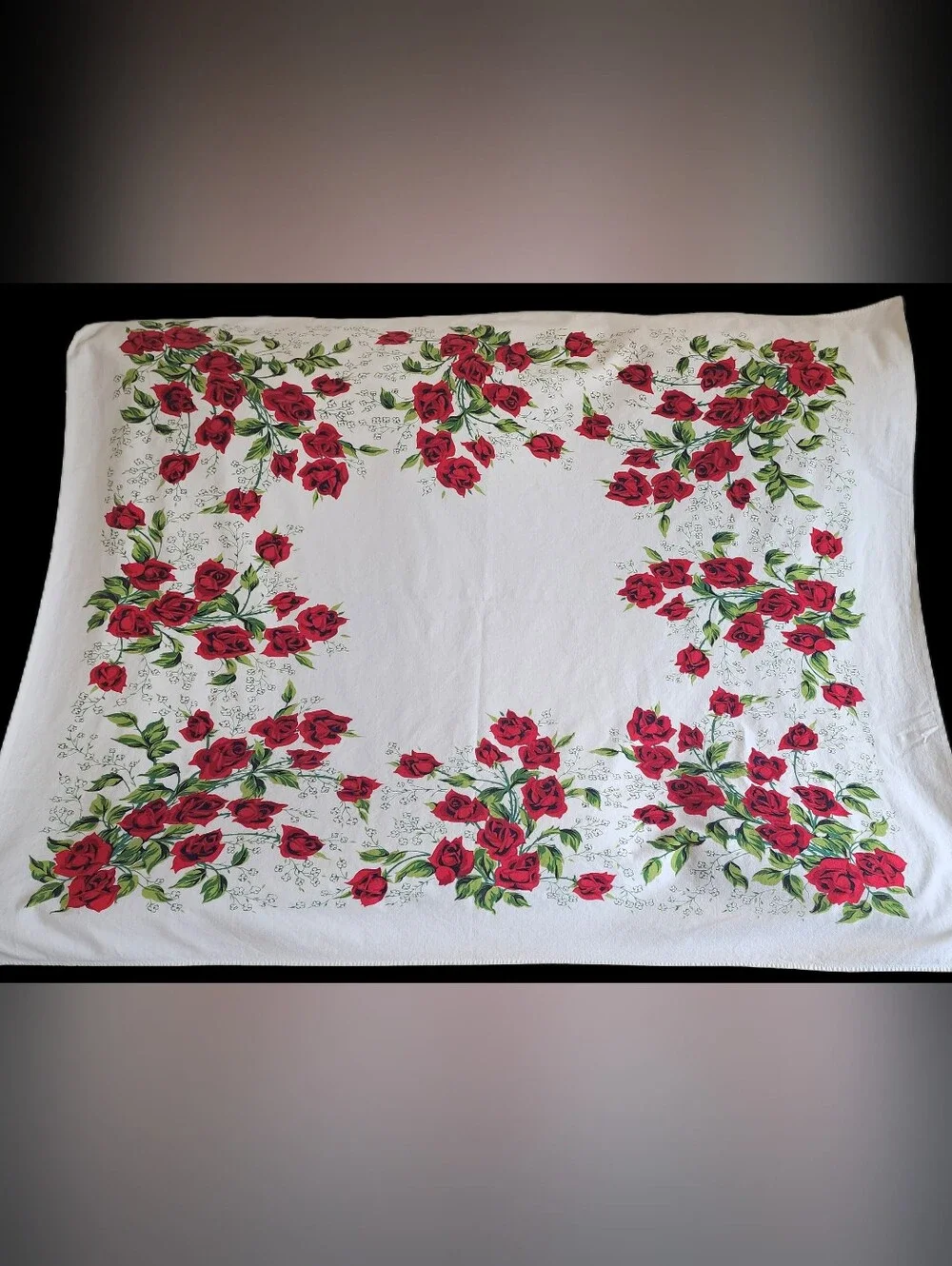 Vntg Cotton Tablecloth 45 X 52